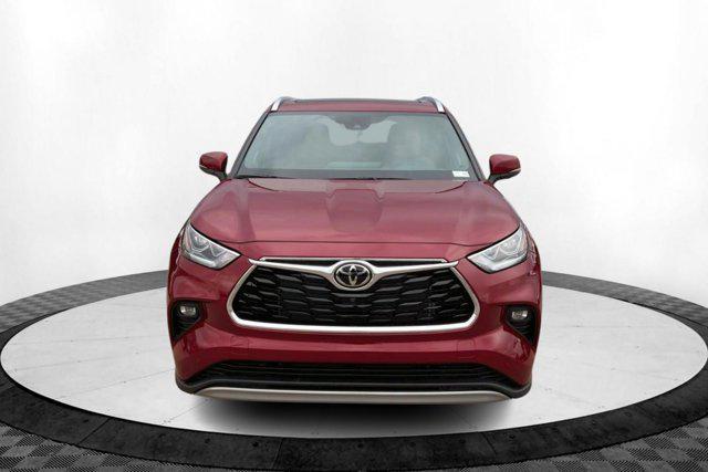 new 2026 Toyota Highlander car, priced at $56,207