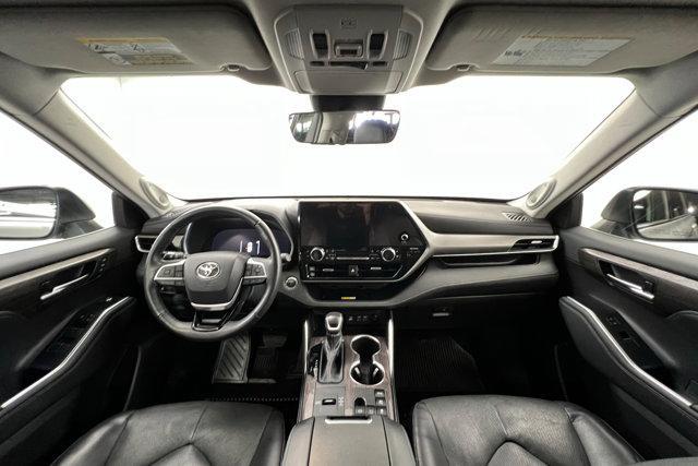 used 2023 Toyota Highlander Hybrid car, priced at $46,025