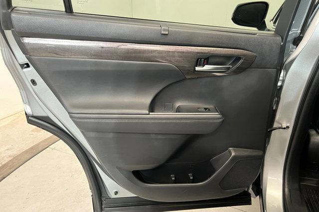 used 2023 Toyota Highlander Hybrid car, priced at $46,025