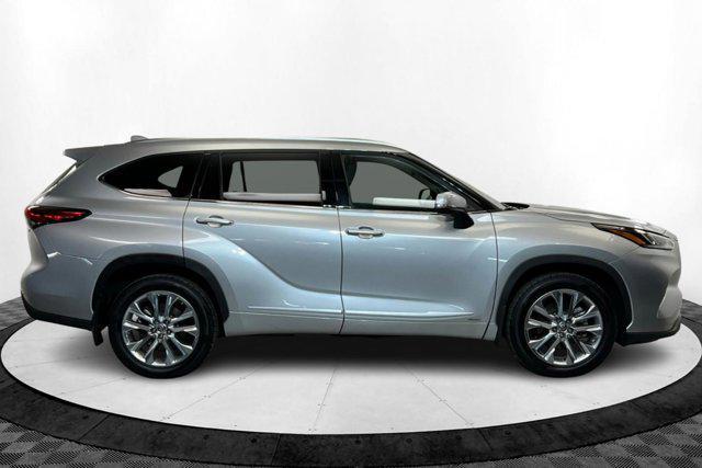 used 2023 Toyota Highlander Hybrid car, priced at $46,025