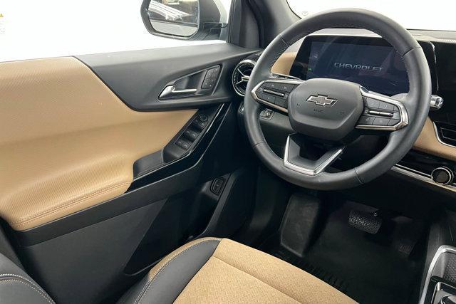 used 2025 Chevrolet Equinox car, priced at $34,090