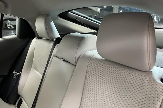 new 2025 Toyota Prius car, priced at $38,868