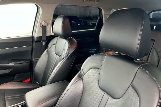 used 2024 Kia Sorento car, priced at $28,973