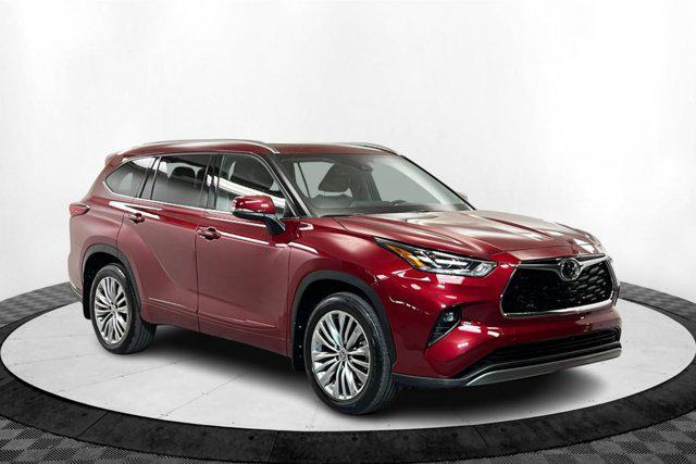 used 2022 Toyota Highlander car, priced at $45,802