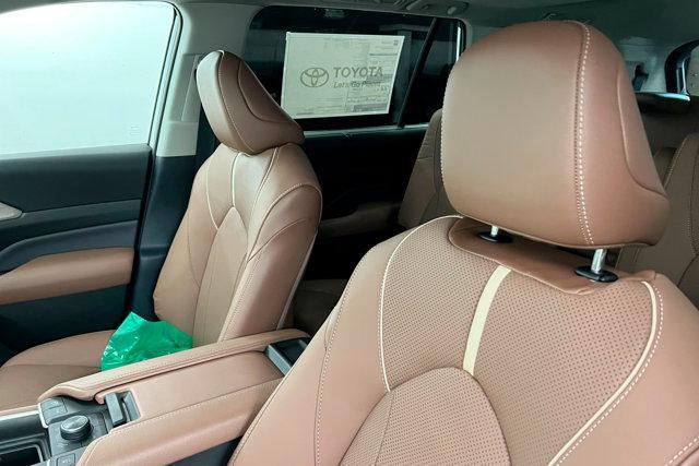 new 2025 Toyota Grand Highlander car, priced at $59,112