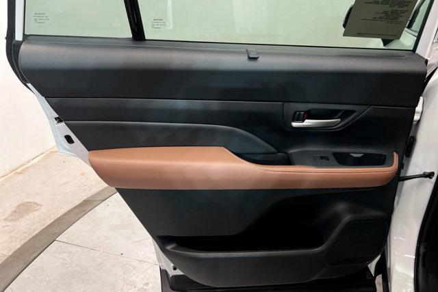 new 2025 Toyota Grand Highlander car, priced at $59,112