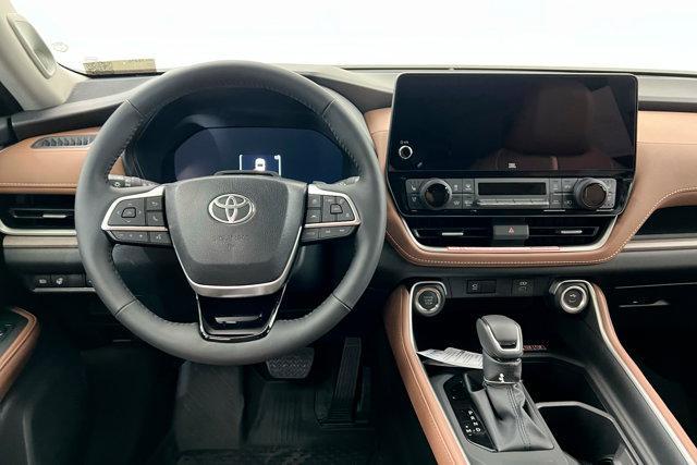 new 2025 Toyota Grand Highlander car, priced at $59,112