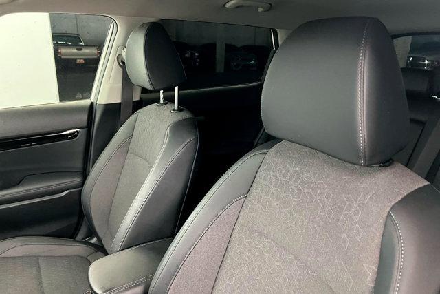 used 2024 Kia Seltos car, priced at $25,999