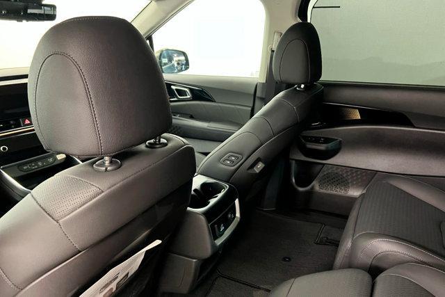 used 2025 Kia Carnival Hybrid car, priced at $52,547