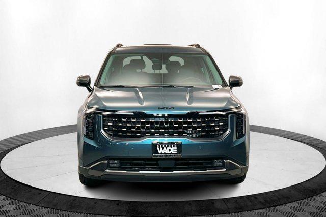 used 2025 Kia Carnival Hybrid car, priced at $52,547