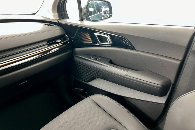 used 2025 Kia Carnival Hybrid car, priced at $52,547