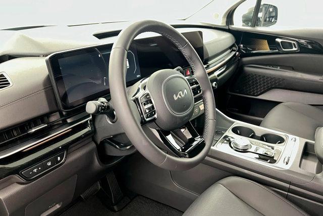 used 2025 Kia Carnival Hybrid car, priced at $52,547