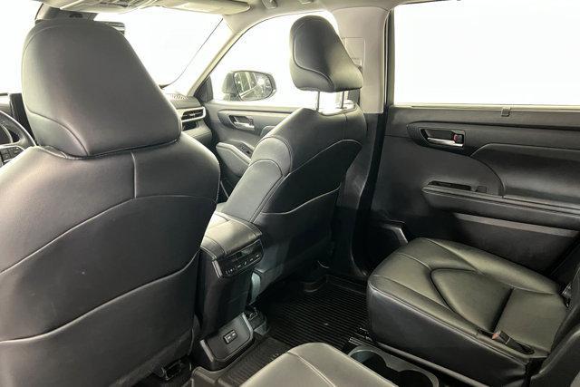 used 2024 Toyota Highlander car, priced at $43,491