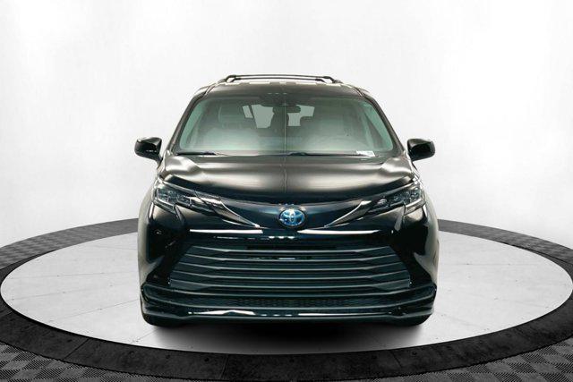 used 2021 Toyota Sienna car, priced at $31,204