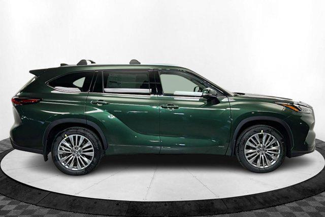 new 2025 Toyota Highlander Hybrid car, priced at $57,457
