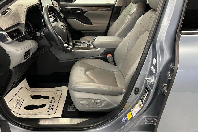 used 2022 Toyota Highlander car, priced at $36,698