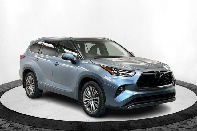 used 2022 Toyota Highlander car, priced at $36,698