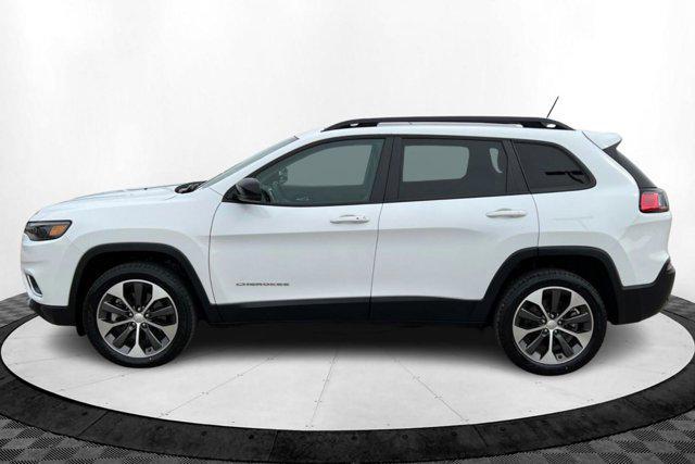 used 2022 Jeep Cherokee car, priced at $27,190