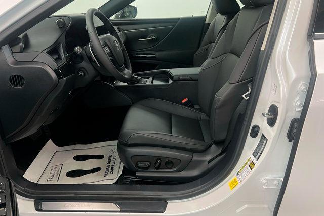 used 2025 Lexus ES 300h car, priced at $50,672