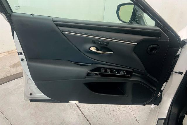 used 2025 Lexus ES 300h car, priced at $50,672