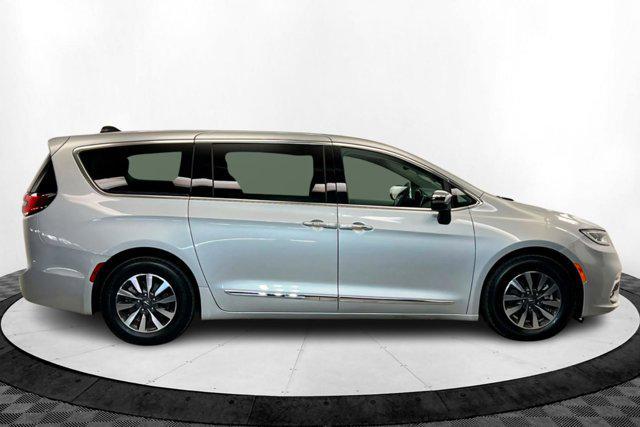 used 2023 Chrysler Pacifica Hybrid car, priced at $28,745