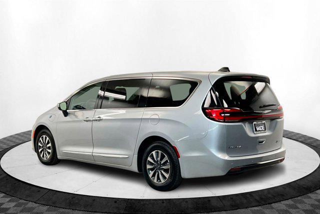 used 2023 Chrysler Pacifica Hybrid car, priced at $28,745
