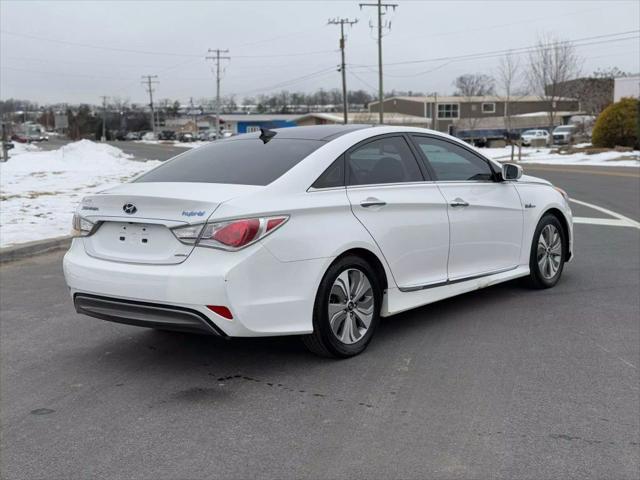 used 2014 Hyundai Sonata Hybrid car, priced at $7,799