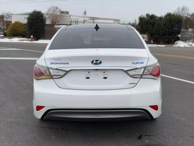 used 2014 Hyundai Sonata Hybrid car, priced at $7,799