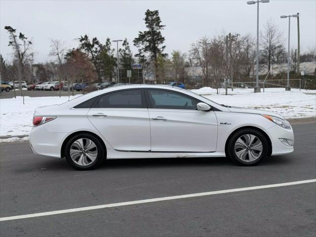 used 2014 Hyundai Sonata Hybrid car, priced at $7,799