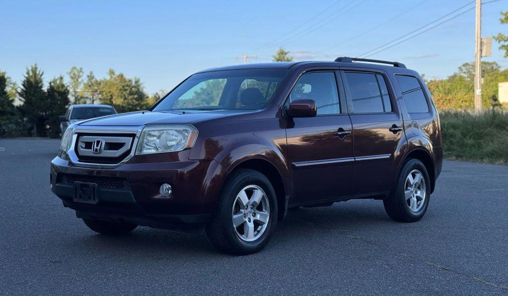 used 2011 Honda Pilot car, priced at $7,777