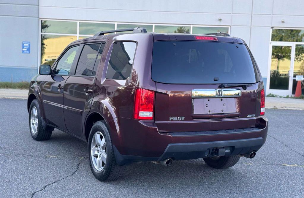 used 2011 Honda Pilot car, priced at $7,777