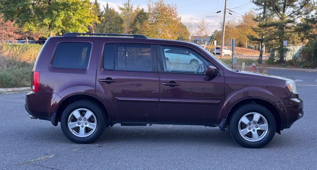 used 2011 Honda Pilot car, priced at $7,777