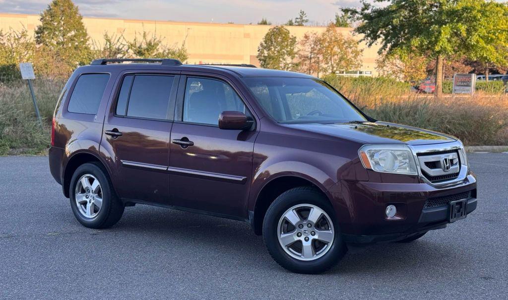used 2011 Honda Pilot car, priced at $7,777