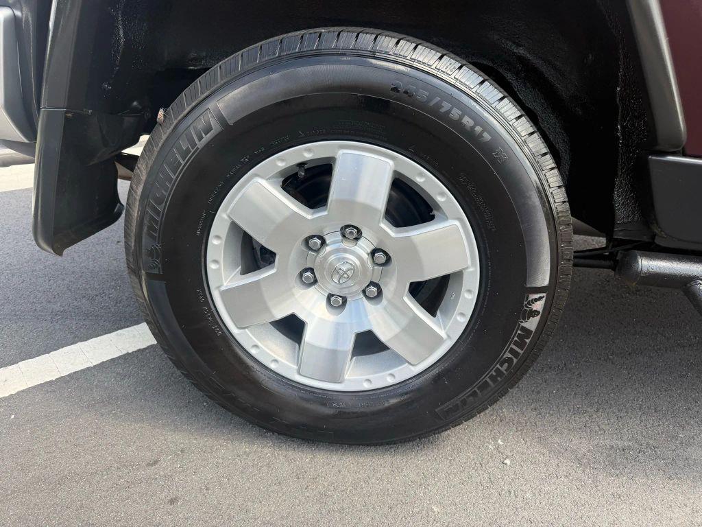 used 2007 Toyota FJ Cruiser car, priced at $13,499