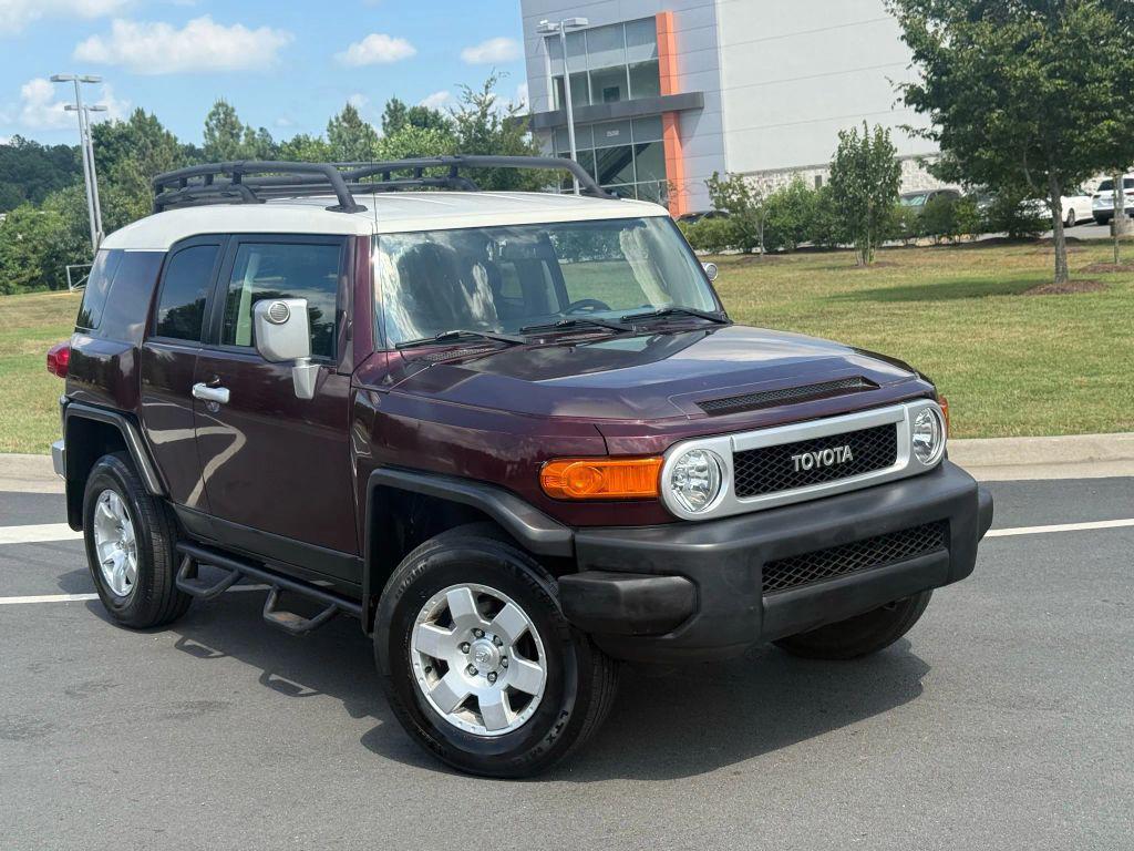 used 2007 Toyota FJ Cruiser car, priced at $13,499