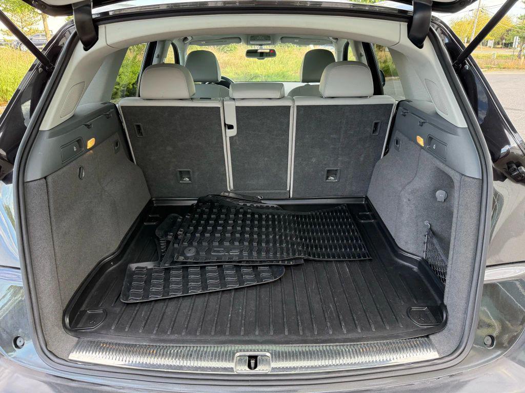 used 2014 Audi Q5 car, priced at $9,999