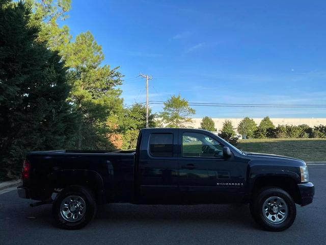 used 2007 Chevrolet Silverado 1500 car, priced at $5,999