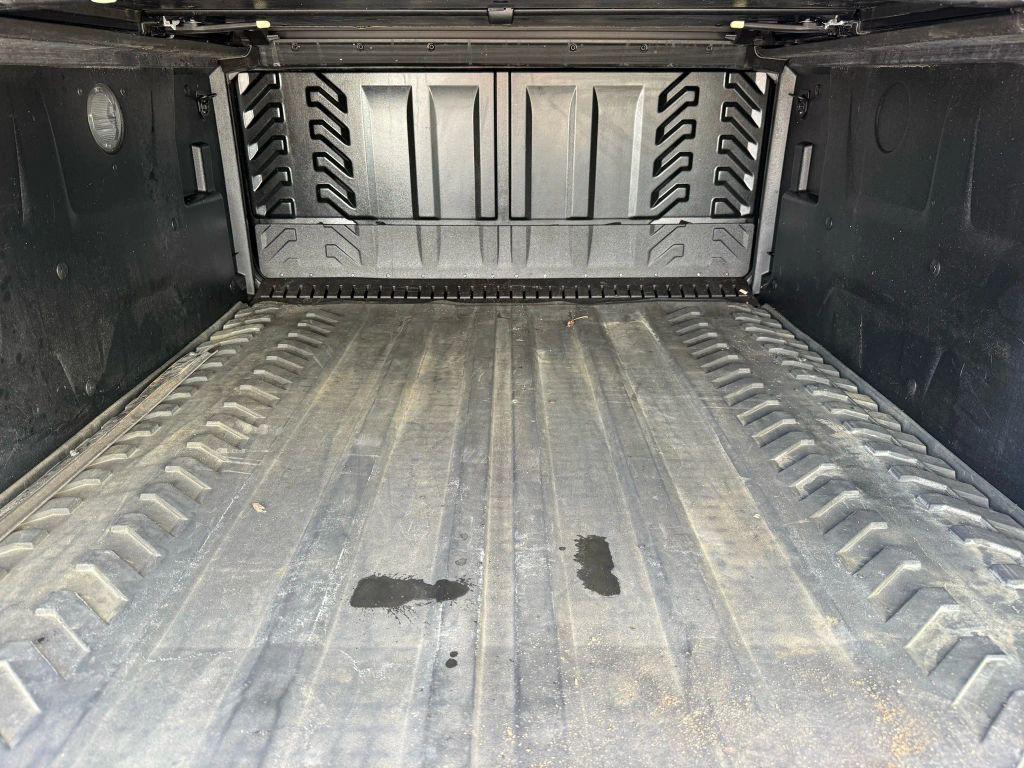 used 2007 Chevrolet Avalanche car, priced at $9,499