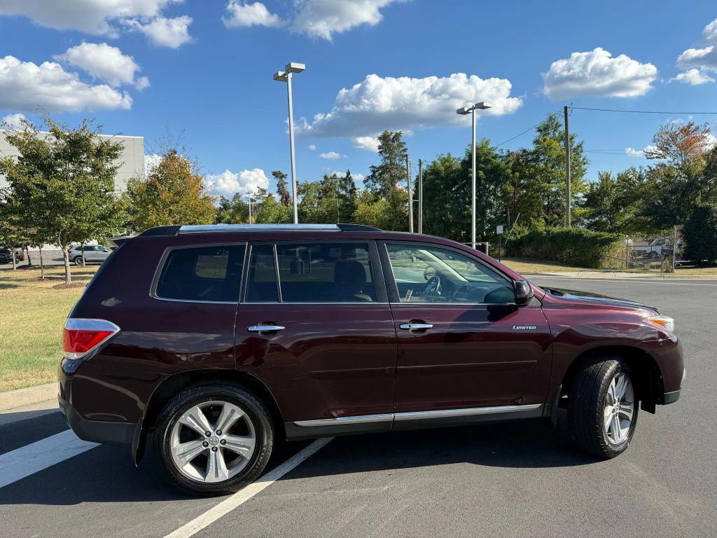 used 2012 Toyota Highlander car, priced at $12,499
