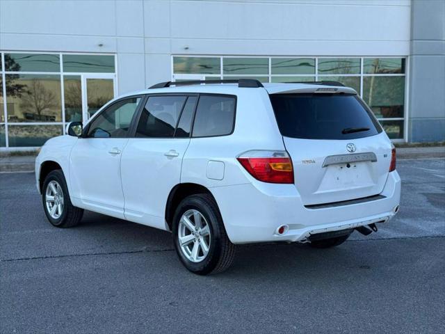 used 2008 Toyota Highlander car, priced at $9,499