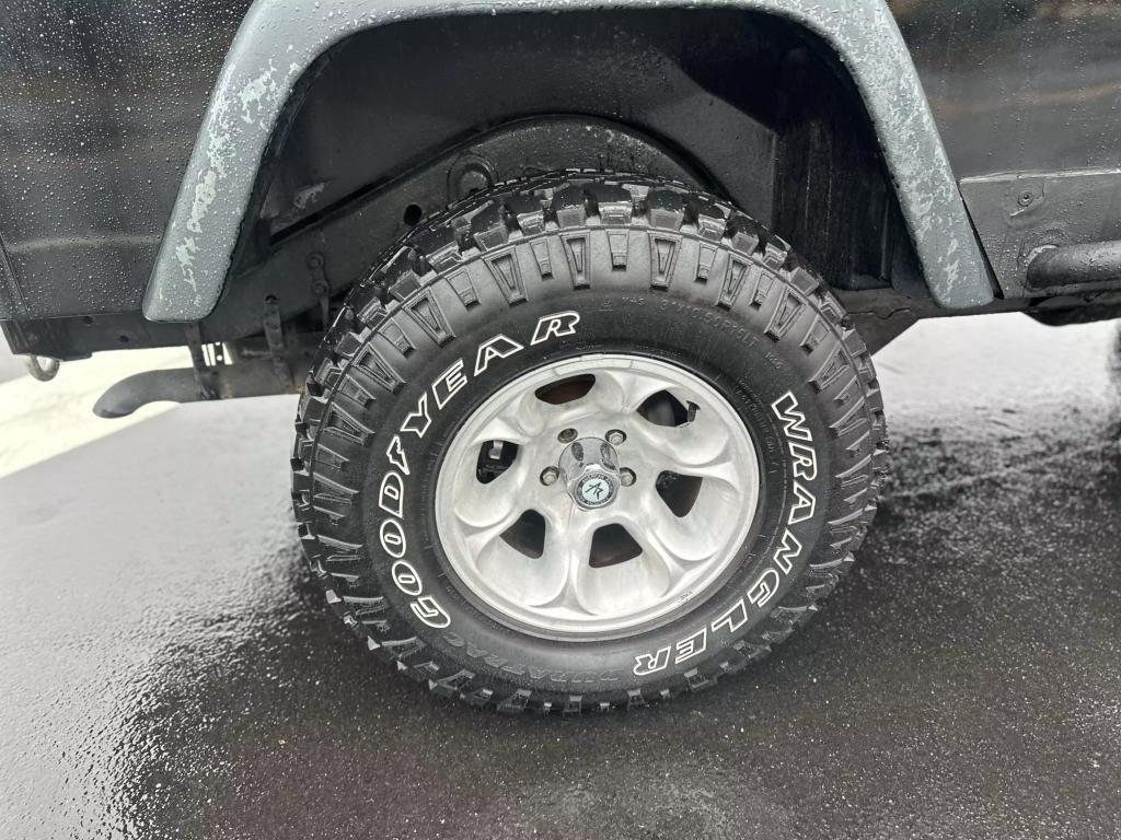 used 2006 Jeep Wrangler car, priced at $10,999