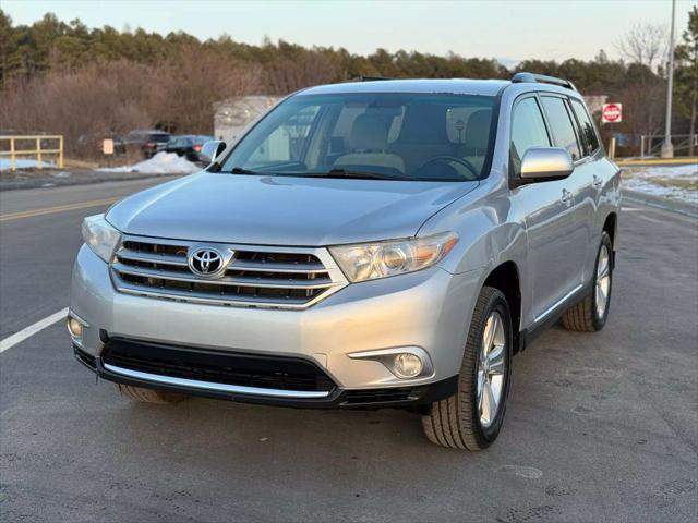 used 2012 Toyota Highlander car, priced at $9,999