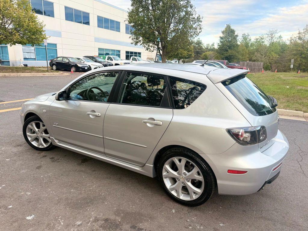 used 2007 Mazda Mazda3 car, priced at $5,399