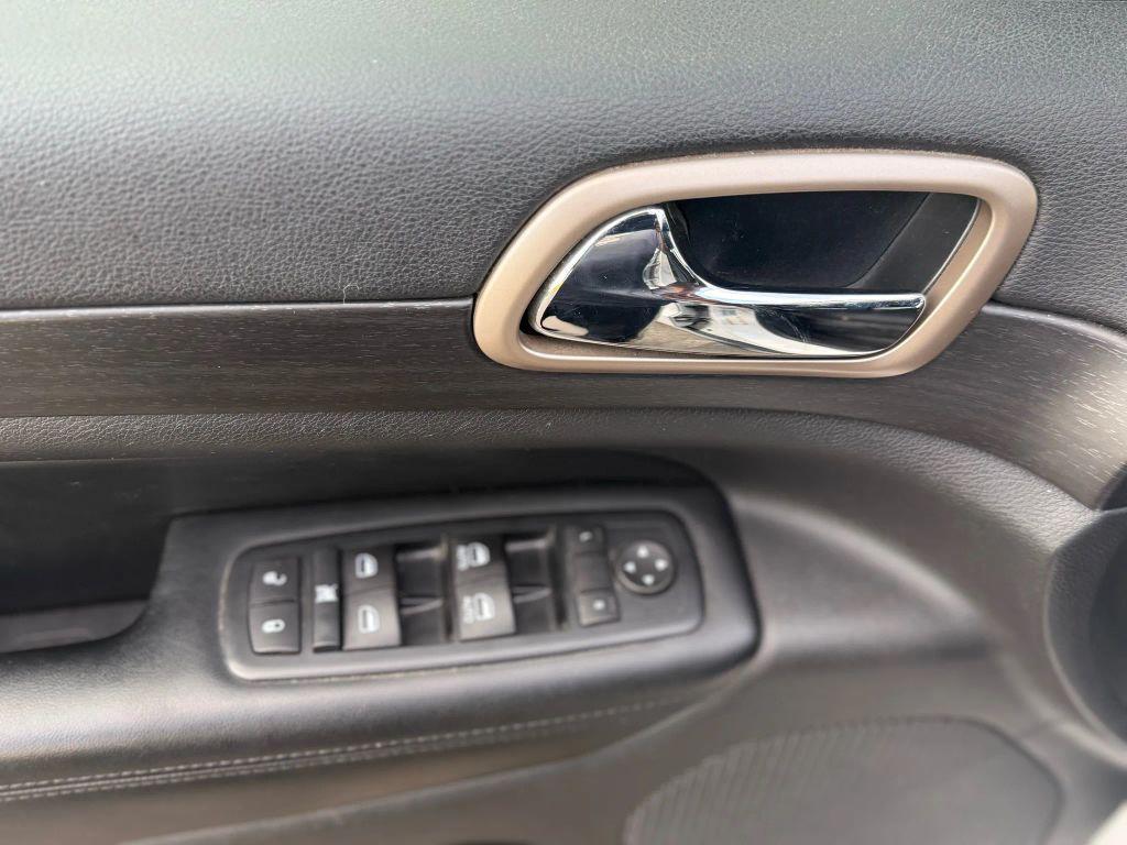 used 2015 Jeep Grand Cherokee car, priced at $6,999
