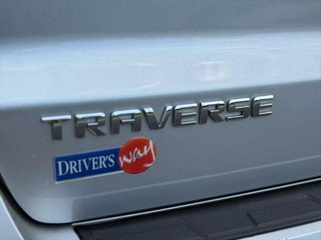 used 2017 Chevrolet Traverse car, priced at $9,999
