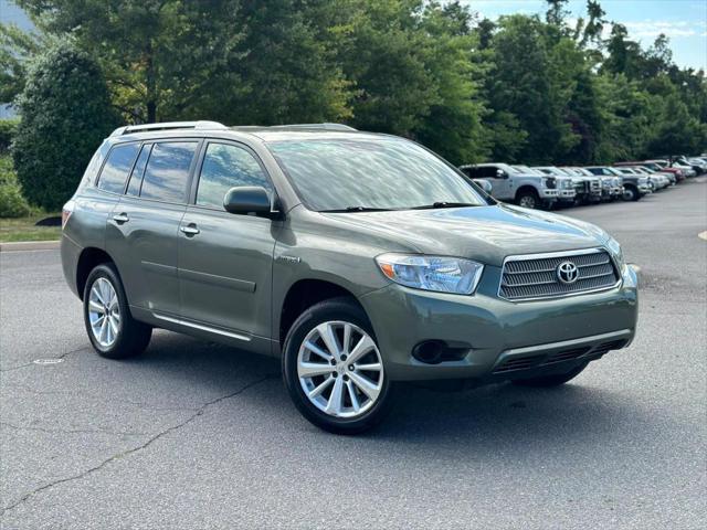 used 2008 Toyota Highlander Hybrid car, priced at $8,399