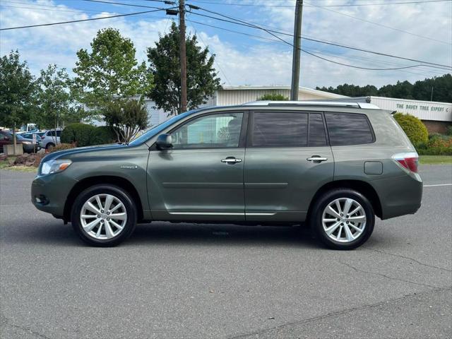 used 2008 Toyota Highlander Hybrid car, priced at $8,399