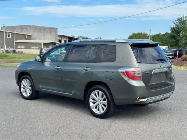 used 2008 Toyota Highlander Hybrid car, priced at $8,399