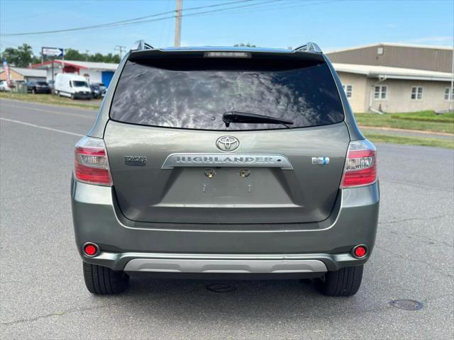 used 2008 Toyota Highlander Hybrid car, priced at $8,399