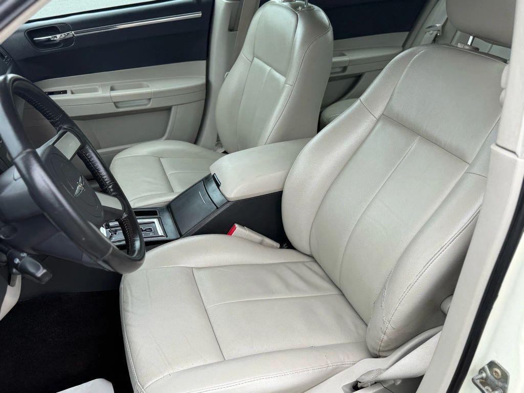 used 2007 Chrysler 300 car, priced at $5,499